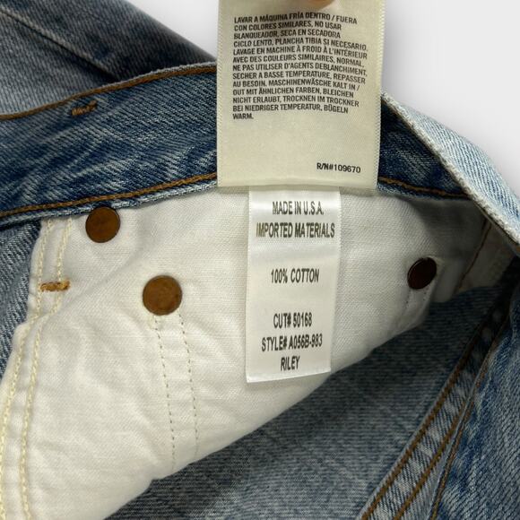 AGOLDE Riley High Rise Distressed Straight Crop Jean in Shatter Size 29 - Picture 9 of 11